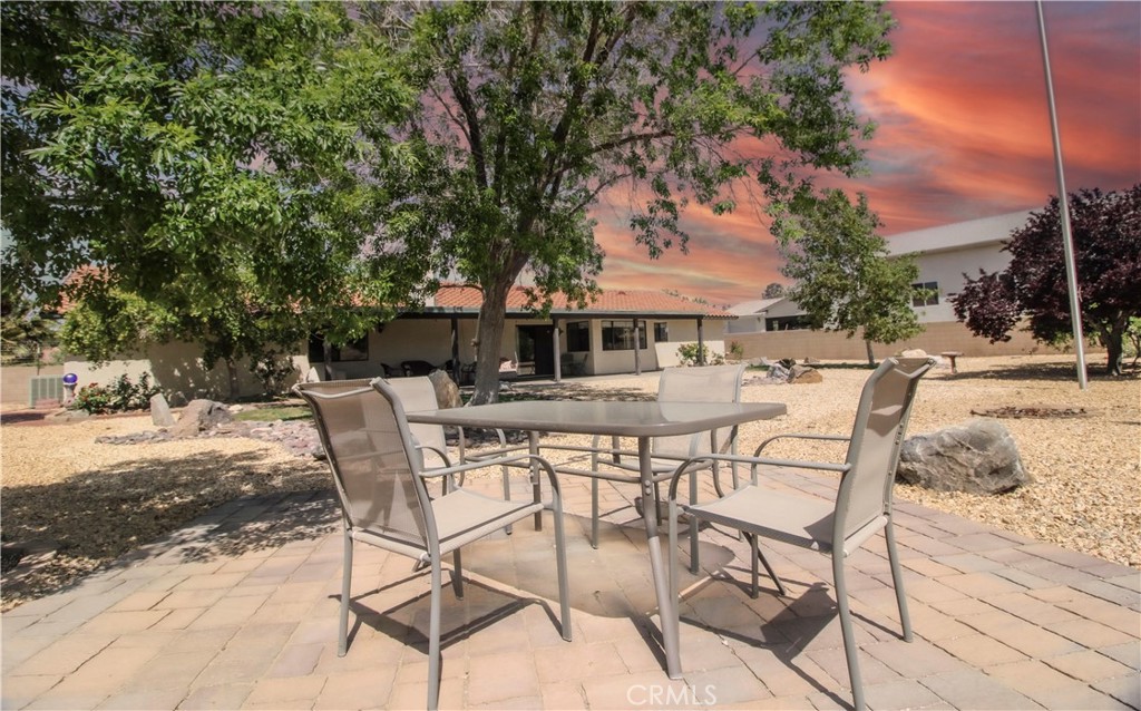 main property photo 6