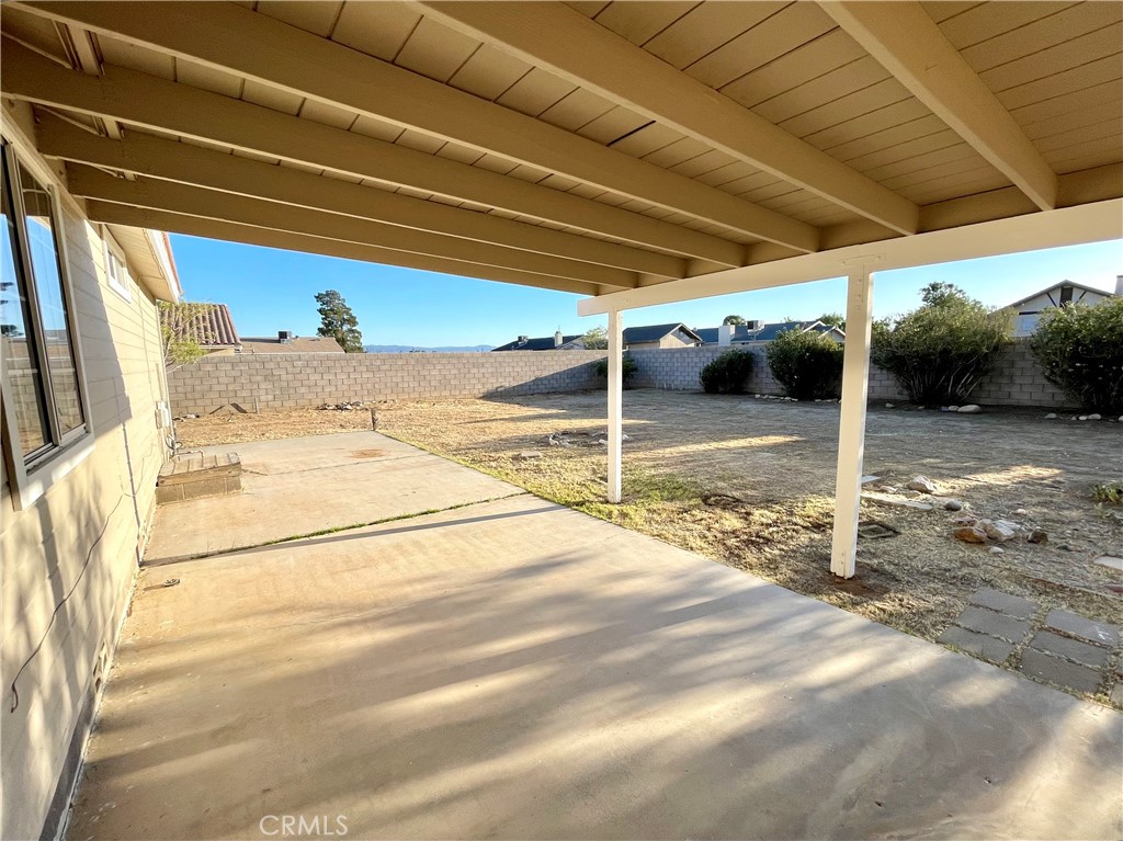 main property photo 11