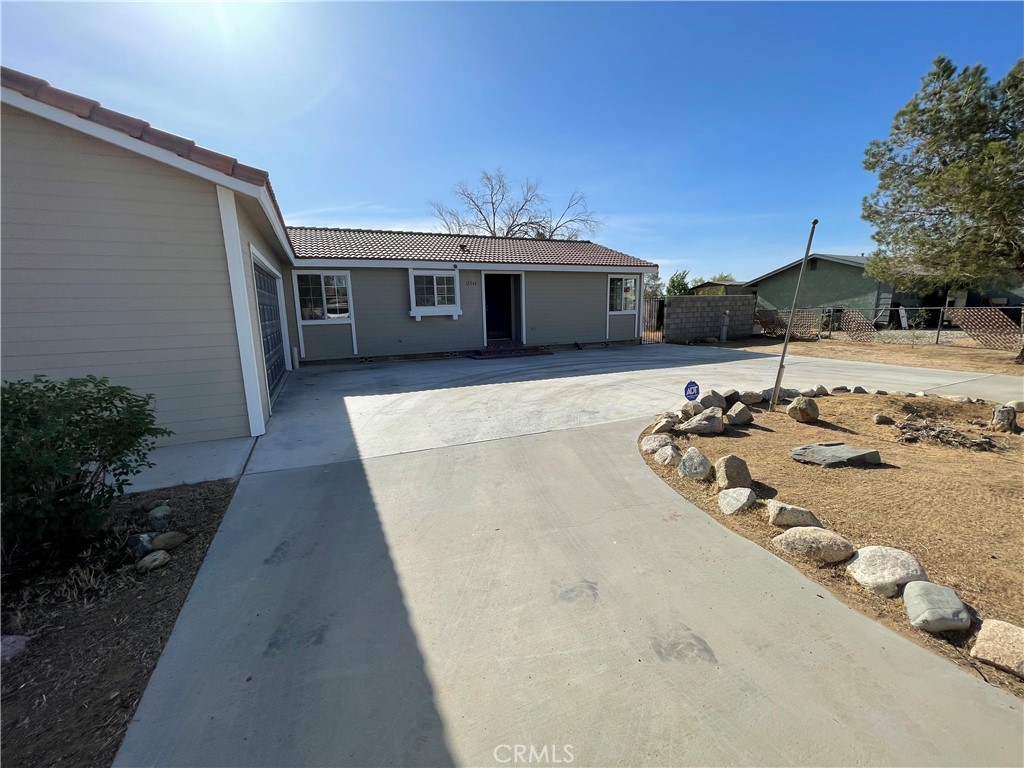 main property photo 23