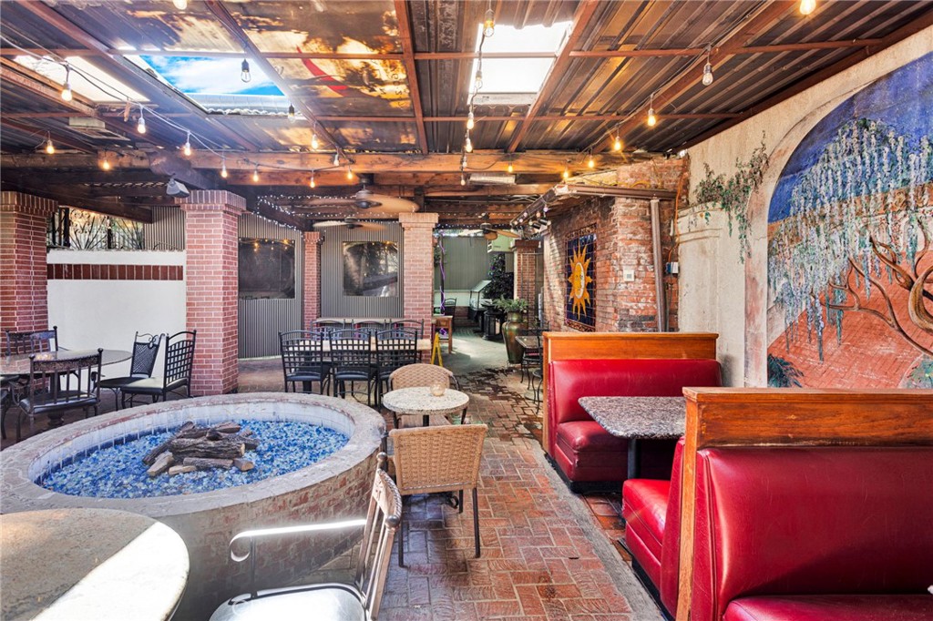 main property photo 10