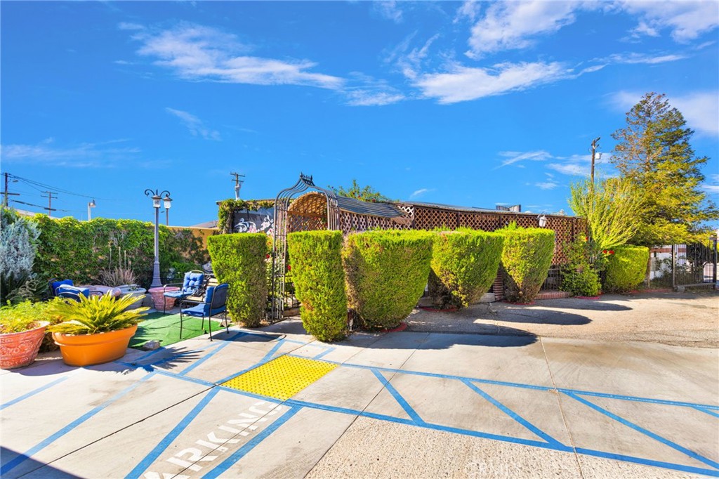 main property photo 3