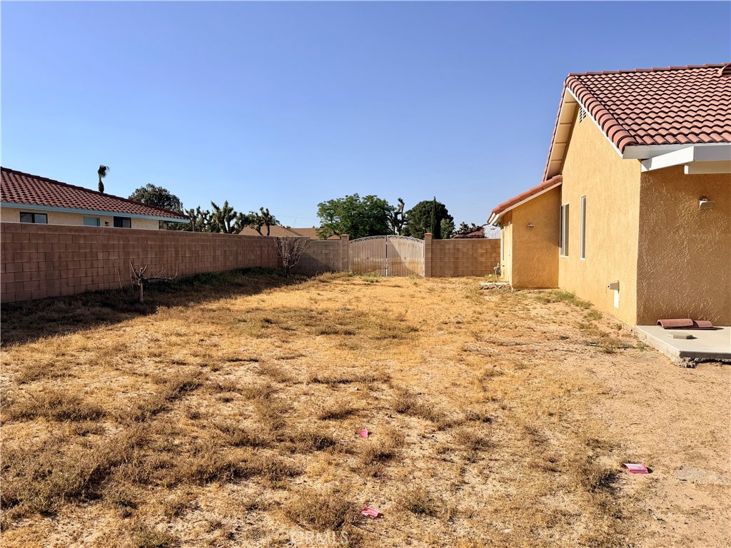 main property photo 32
