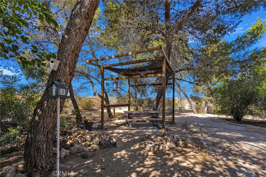main property photo 40
