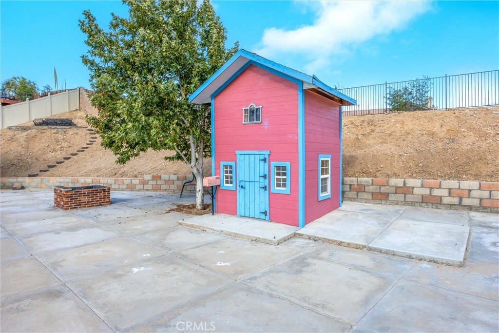 main property photo 36