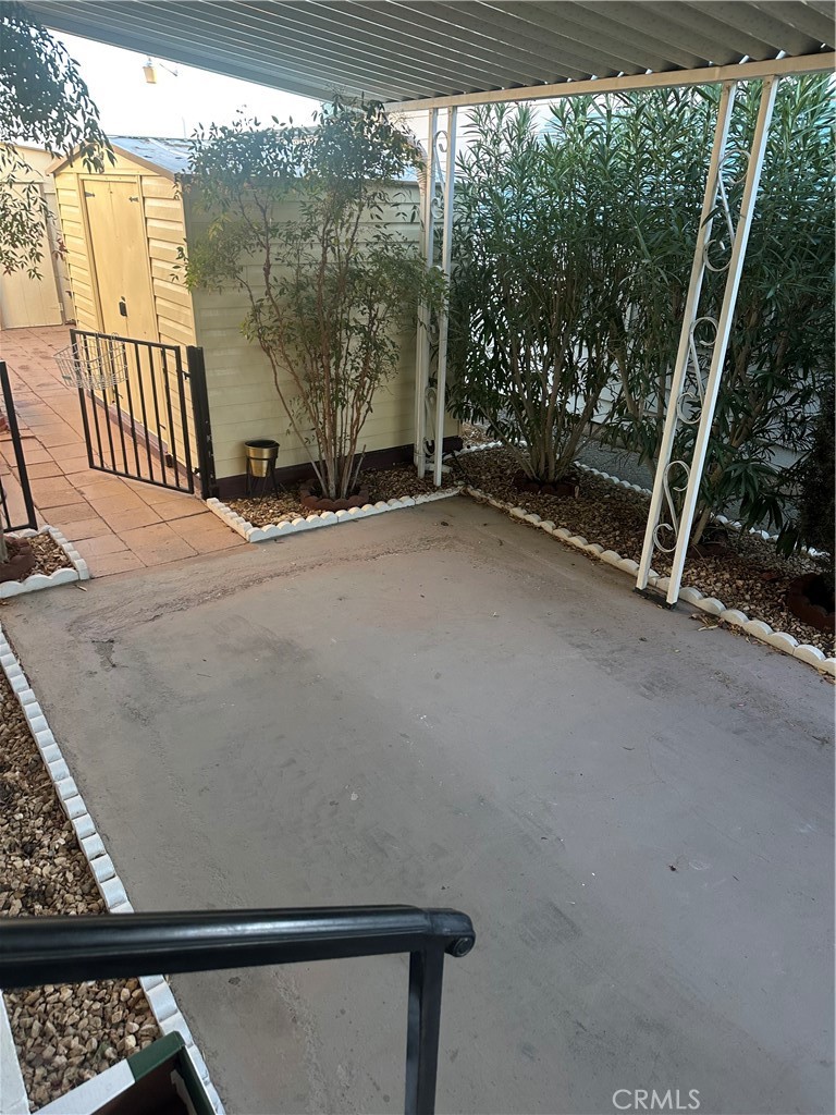 main property photo 26