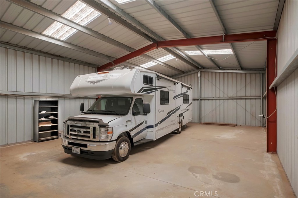 main property photo 50