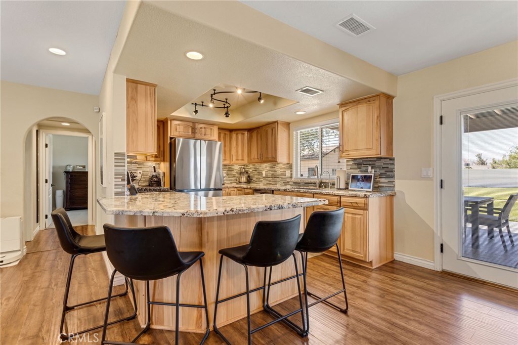 main property photo 13
