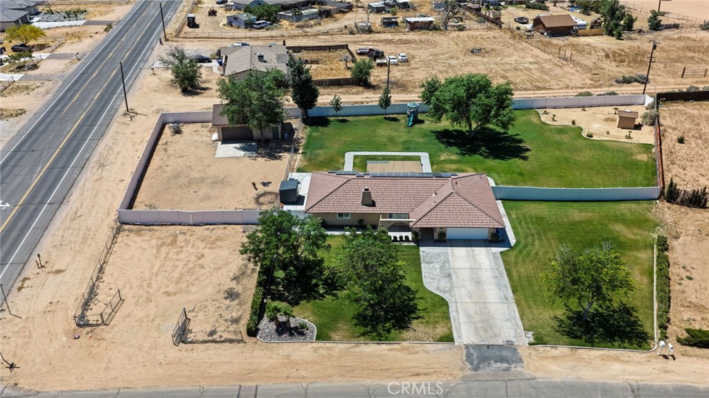 main property photo 4