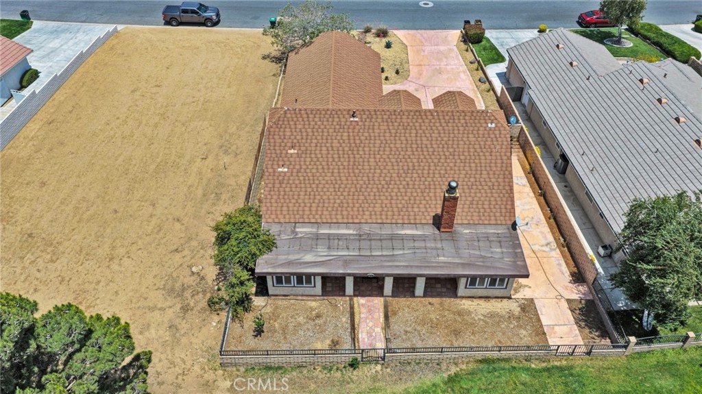 main property photo 41