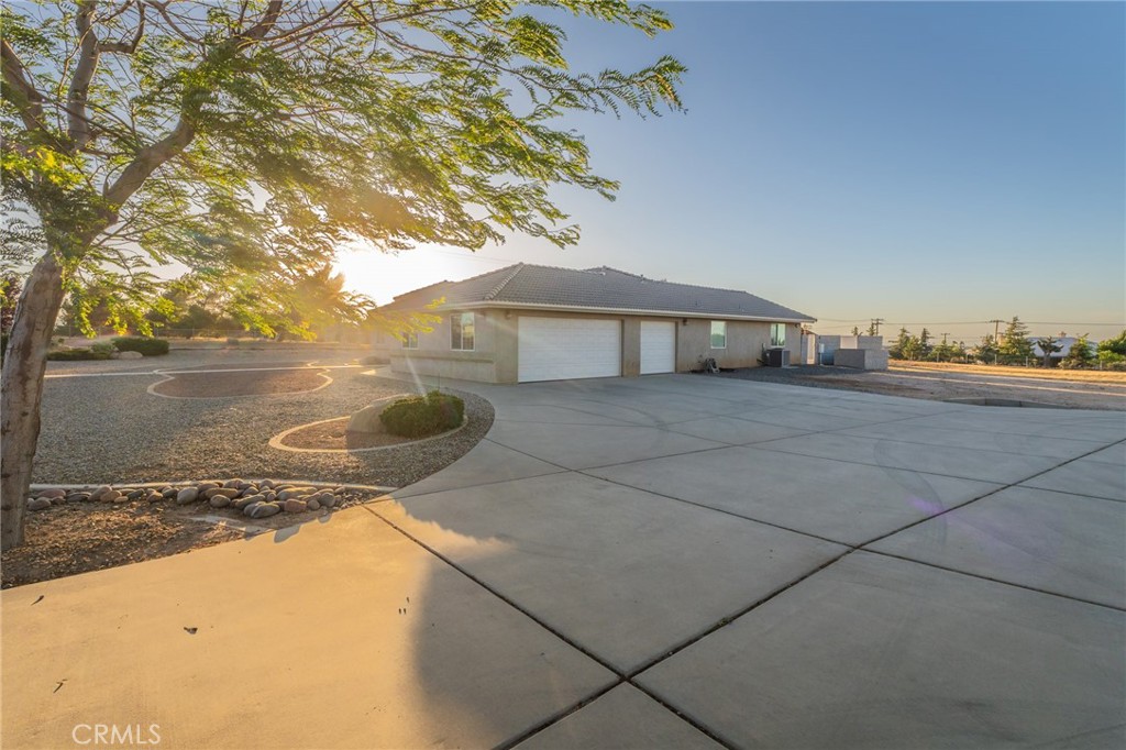 main property photo 51
