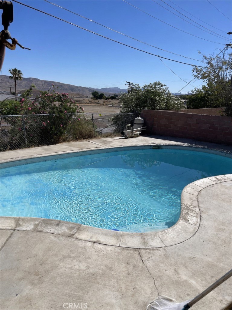 main property photo 10