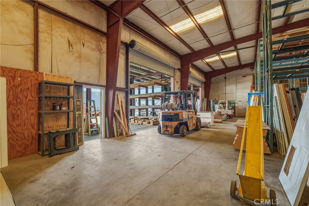main property photo 45