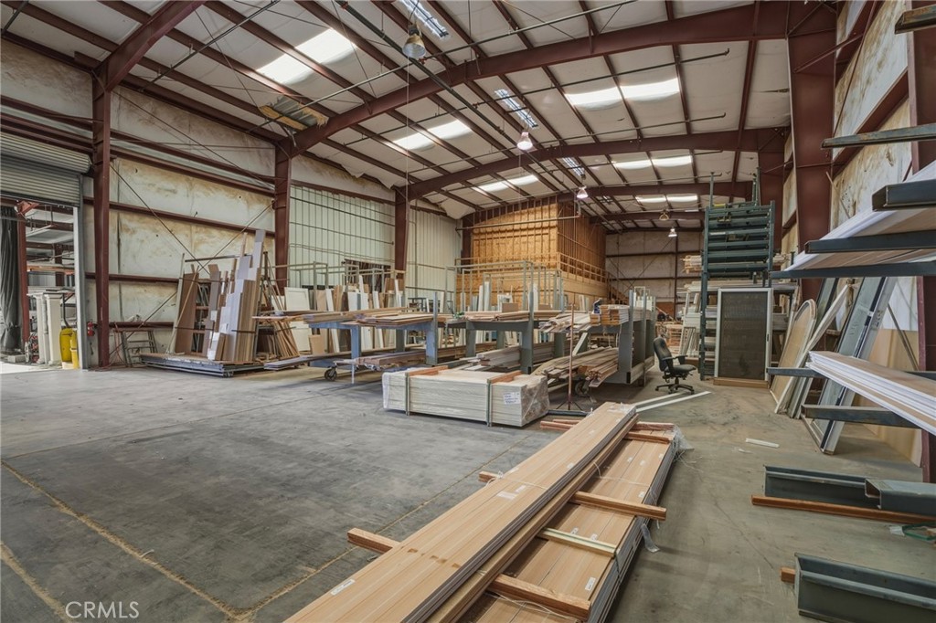 main property photo 50