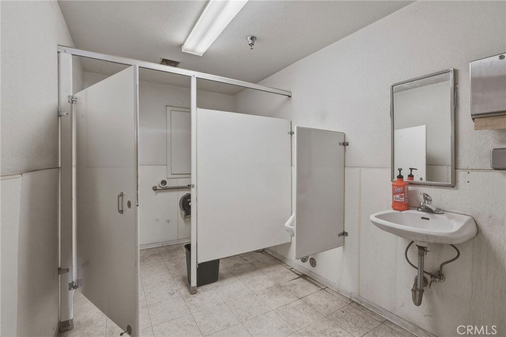 main property photo 66