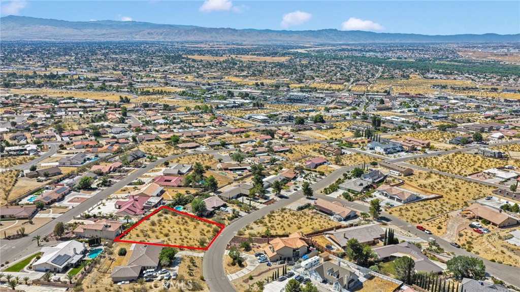 main property photo 10