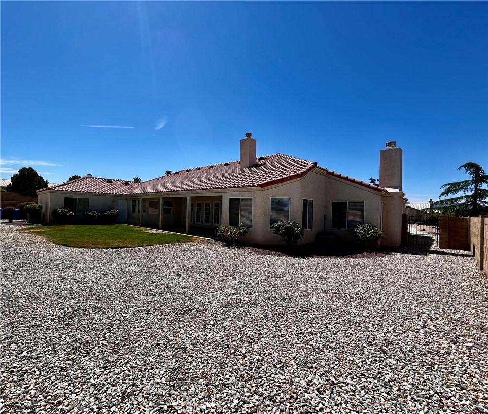 main property photo 9