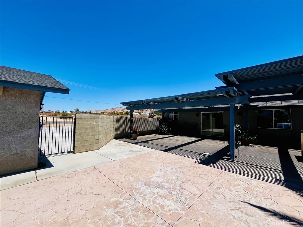 main property photo 16