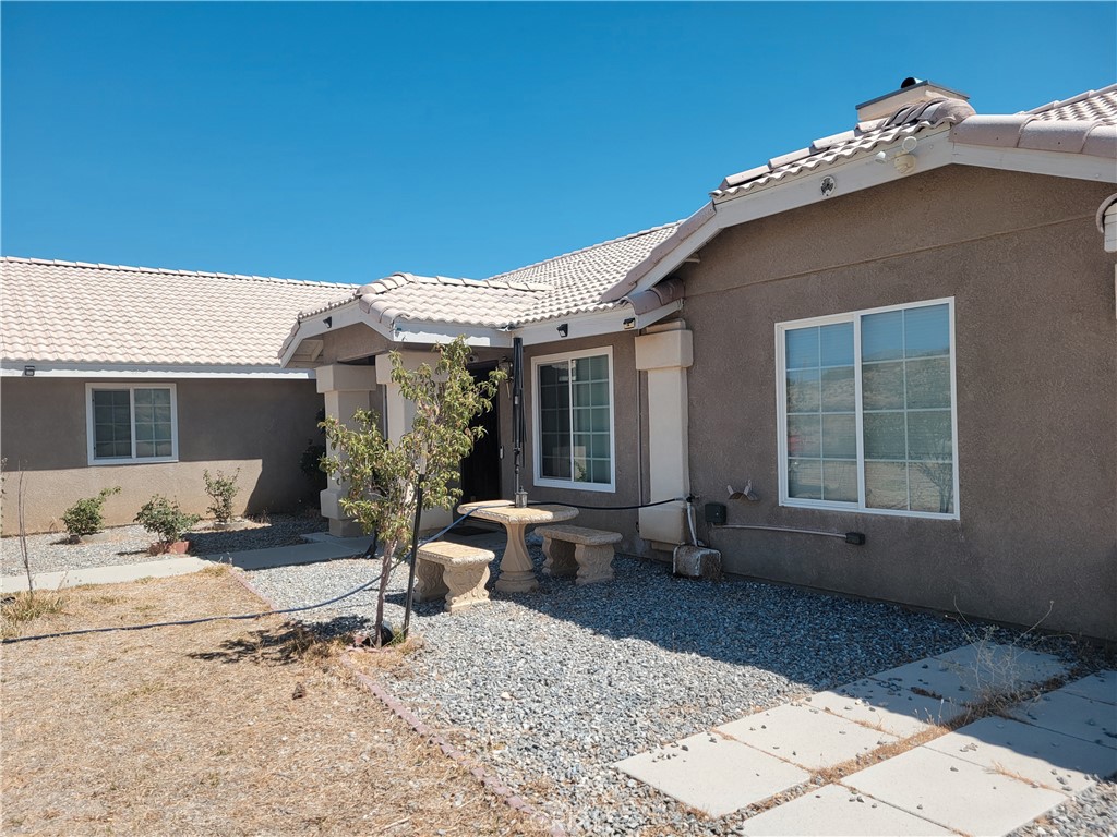 main property photo 2