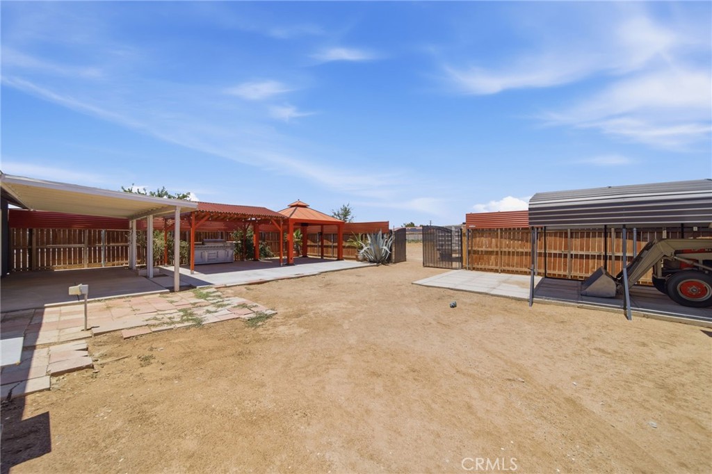 main property photo 30