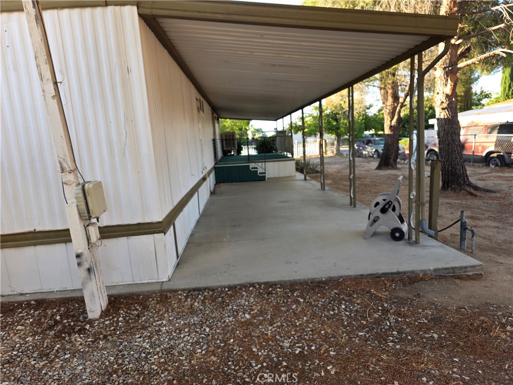 main property photo 10