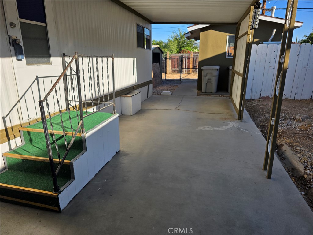 main property photo 17