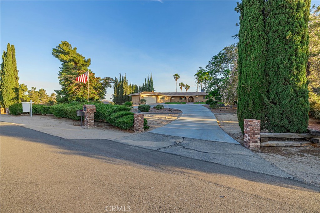 main property photo 2