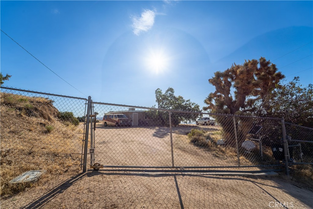 main property photo 17