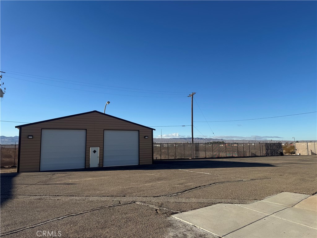 main property photo 7