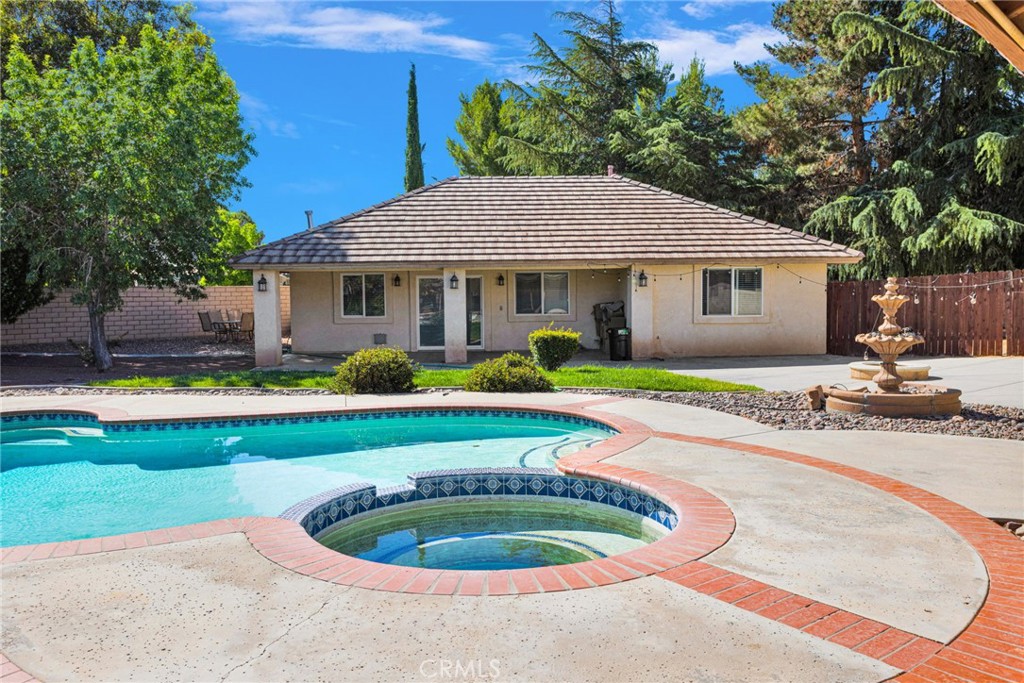 main property photo 41