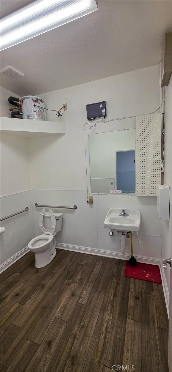 main property photo 6
