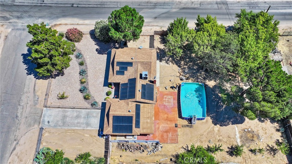 main property photo 17