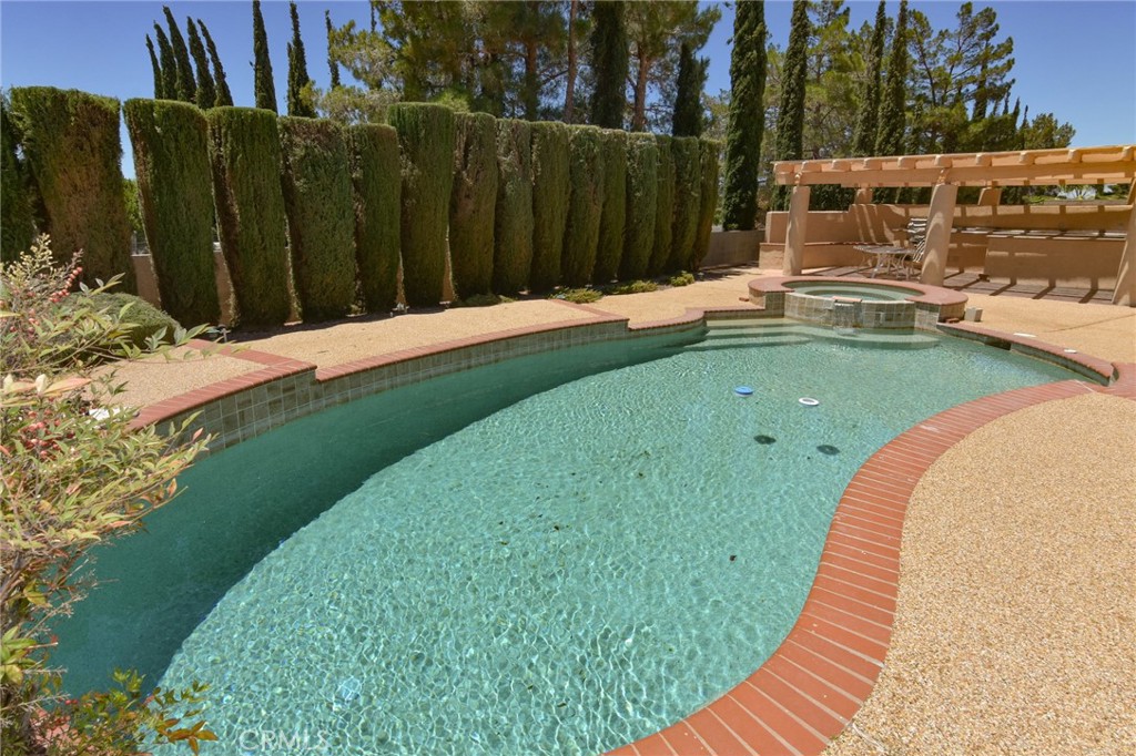 main property photo 41