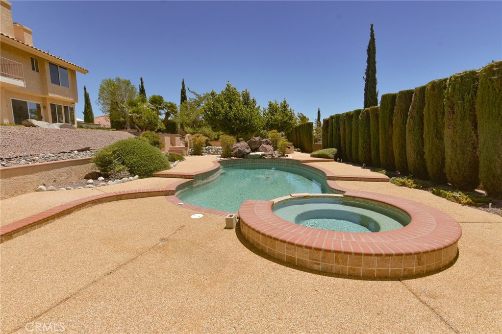 main property photo 45