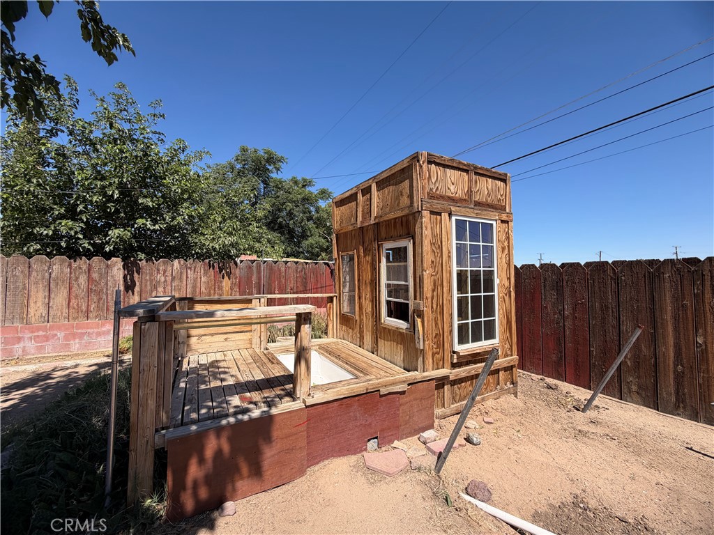 main property photo 18