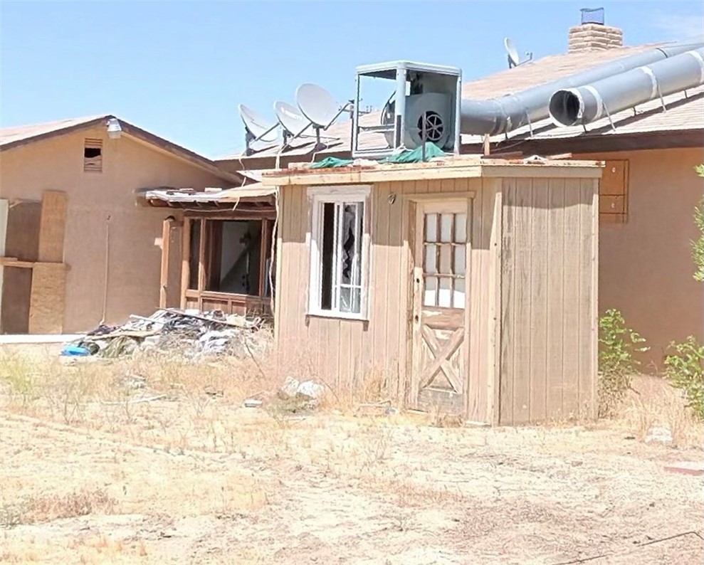 main property photo 6