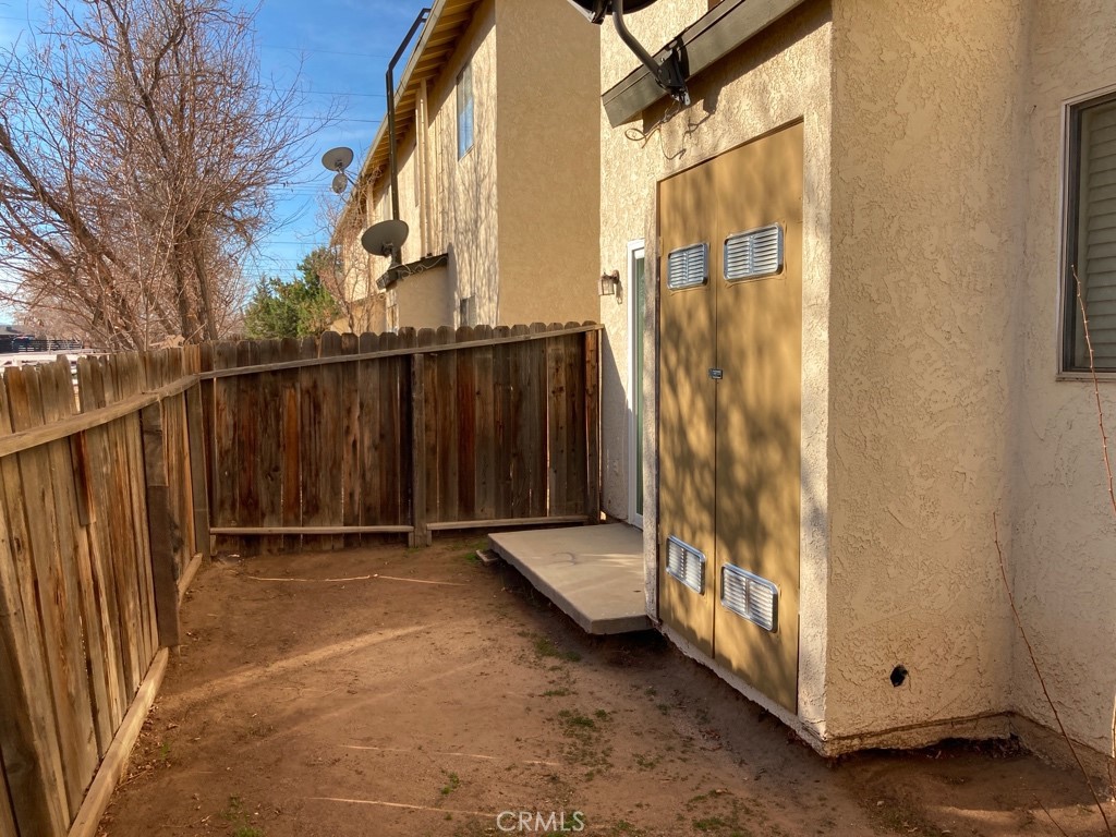 main property photo 14