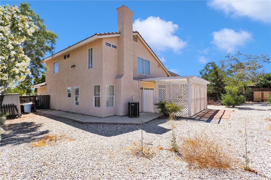 main property photo 27