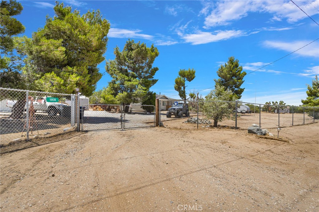 main property photo 4