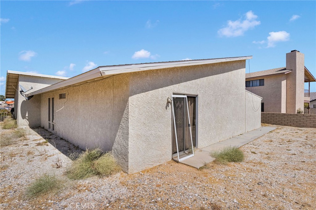 main property photo 40