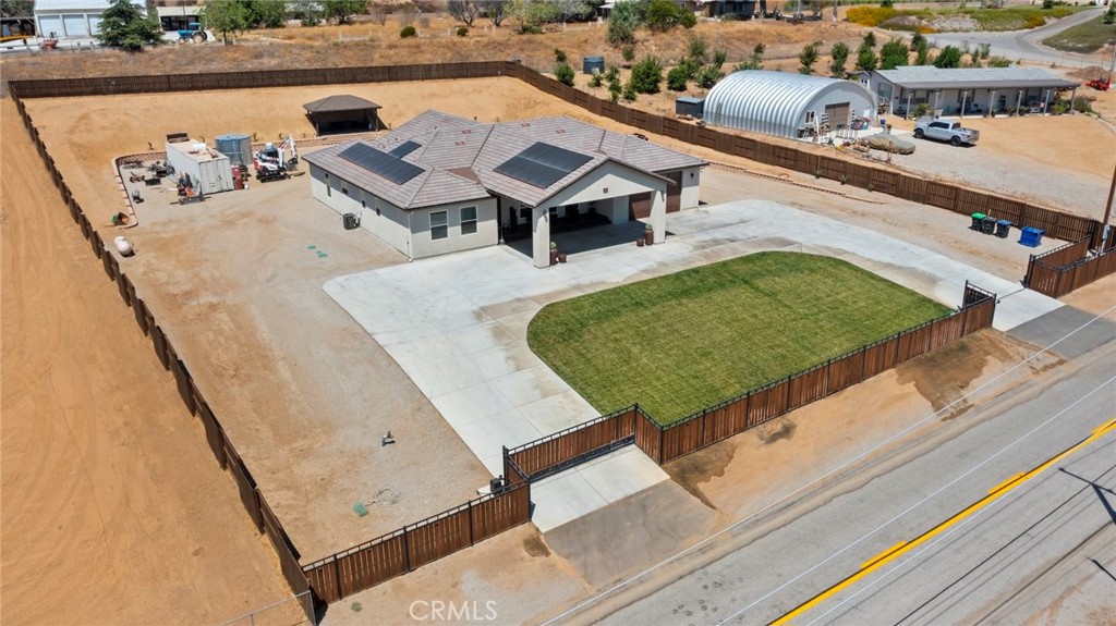 main property photo 15