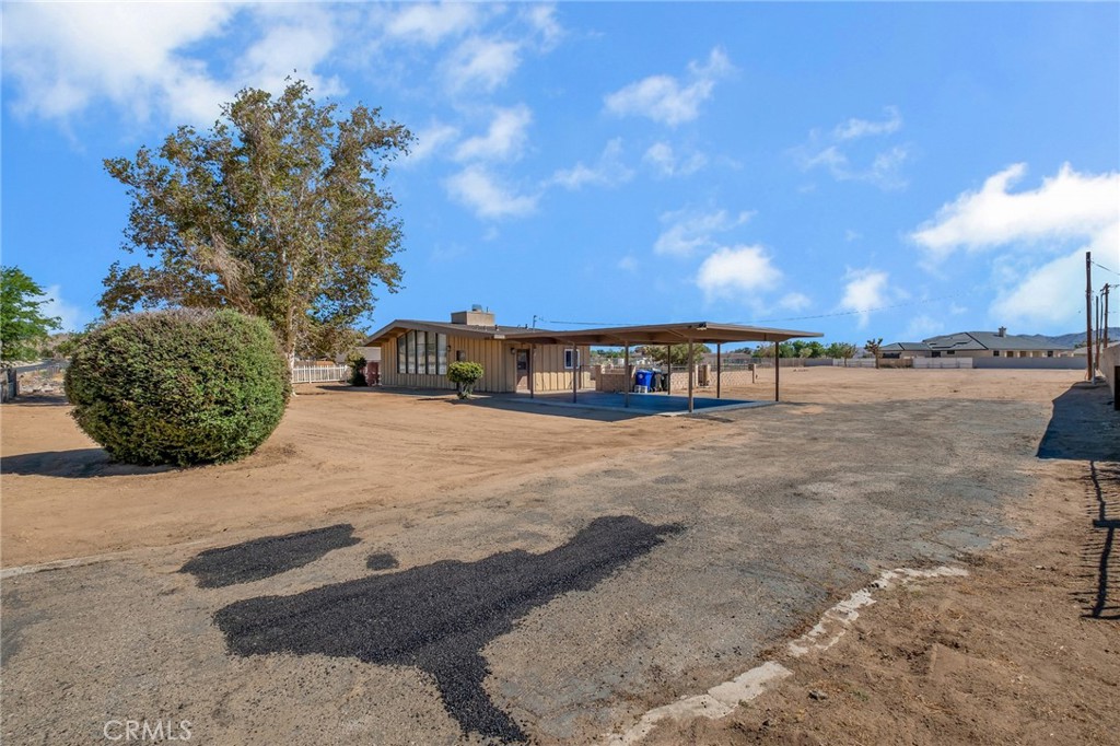 main property photo 4