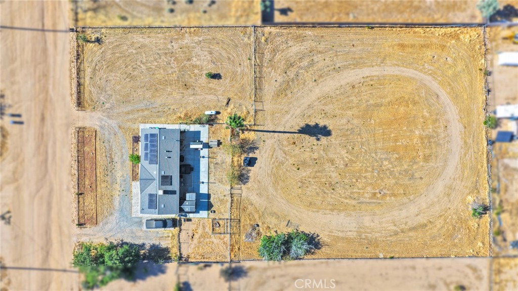 main property photo 40