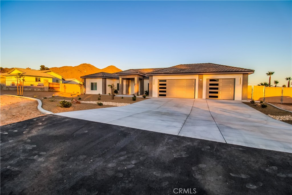 main property photo 4