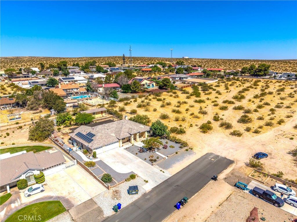 main property photo 25