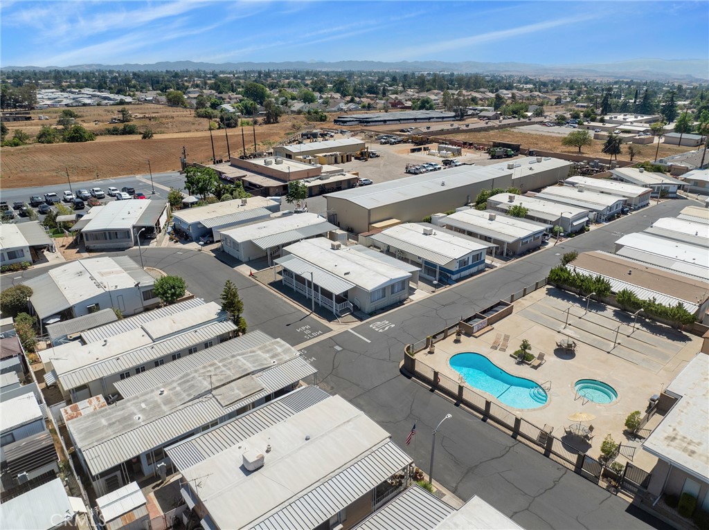 main property photo 27