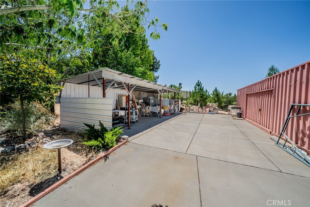 main property photo 40