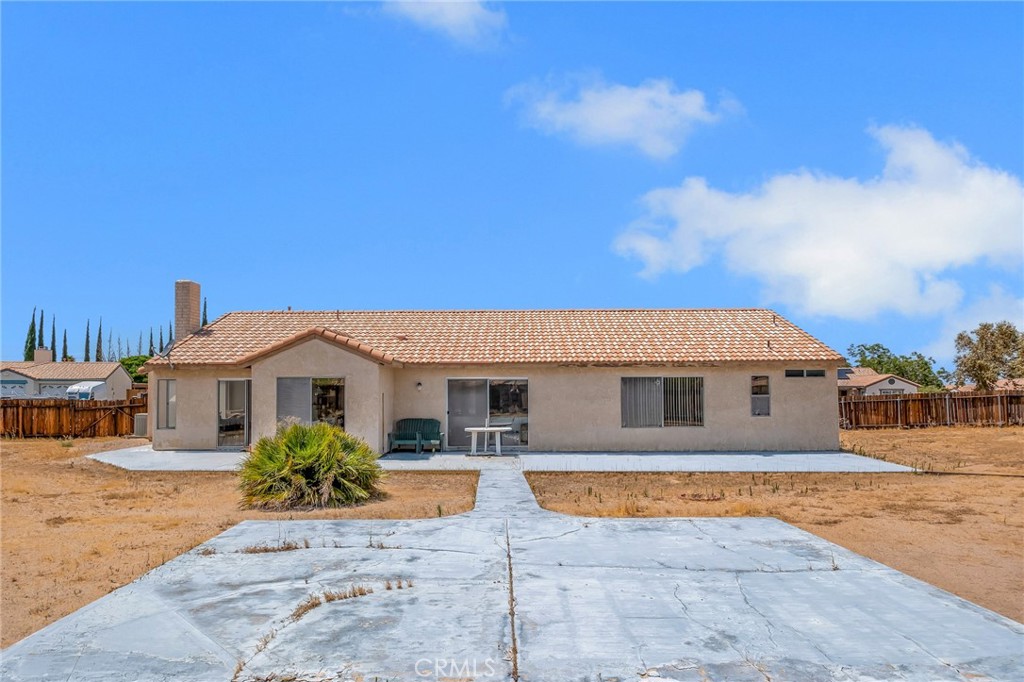 main property photo 28