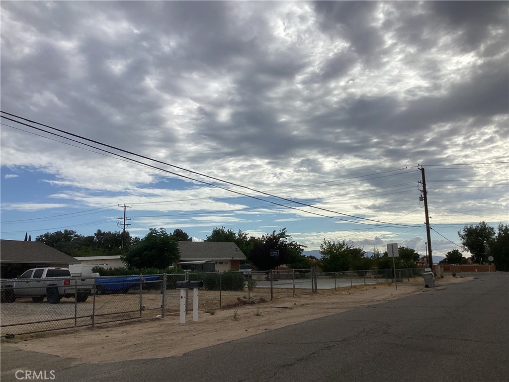 main property photo 6