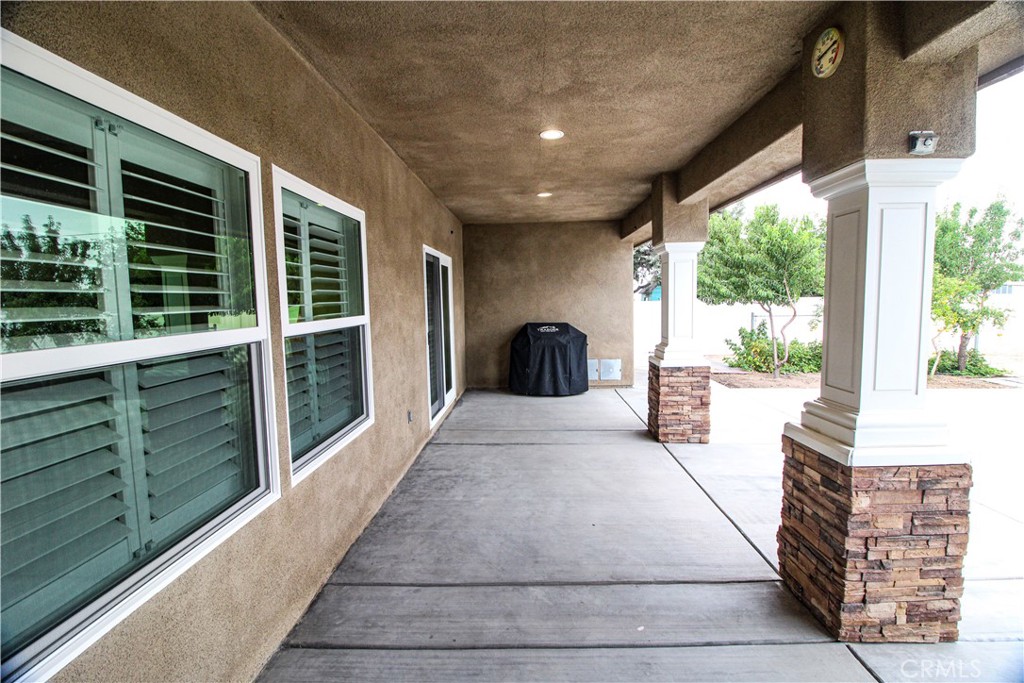 main property photo 41