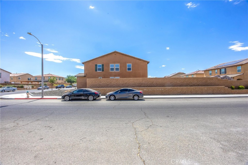 main property photo 7